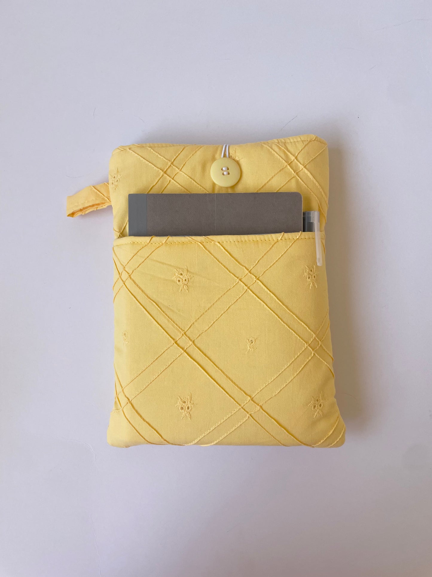 Honey Book Sleeve with Pocket