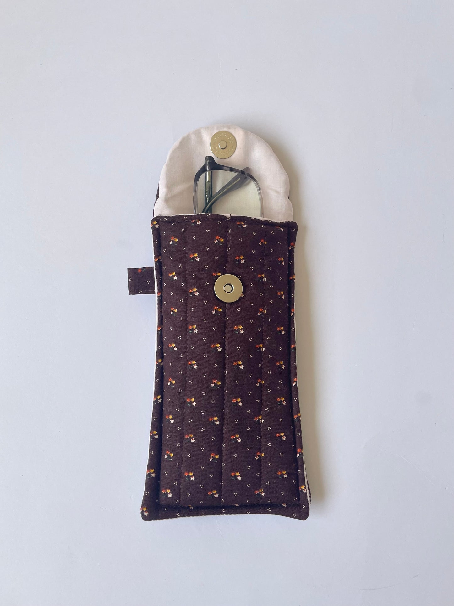 Chocolate Glasses Pouch