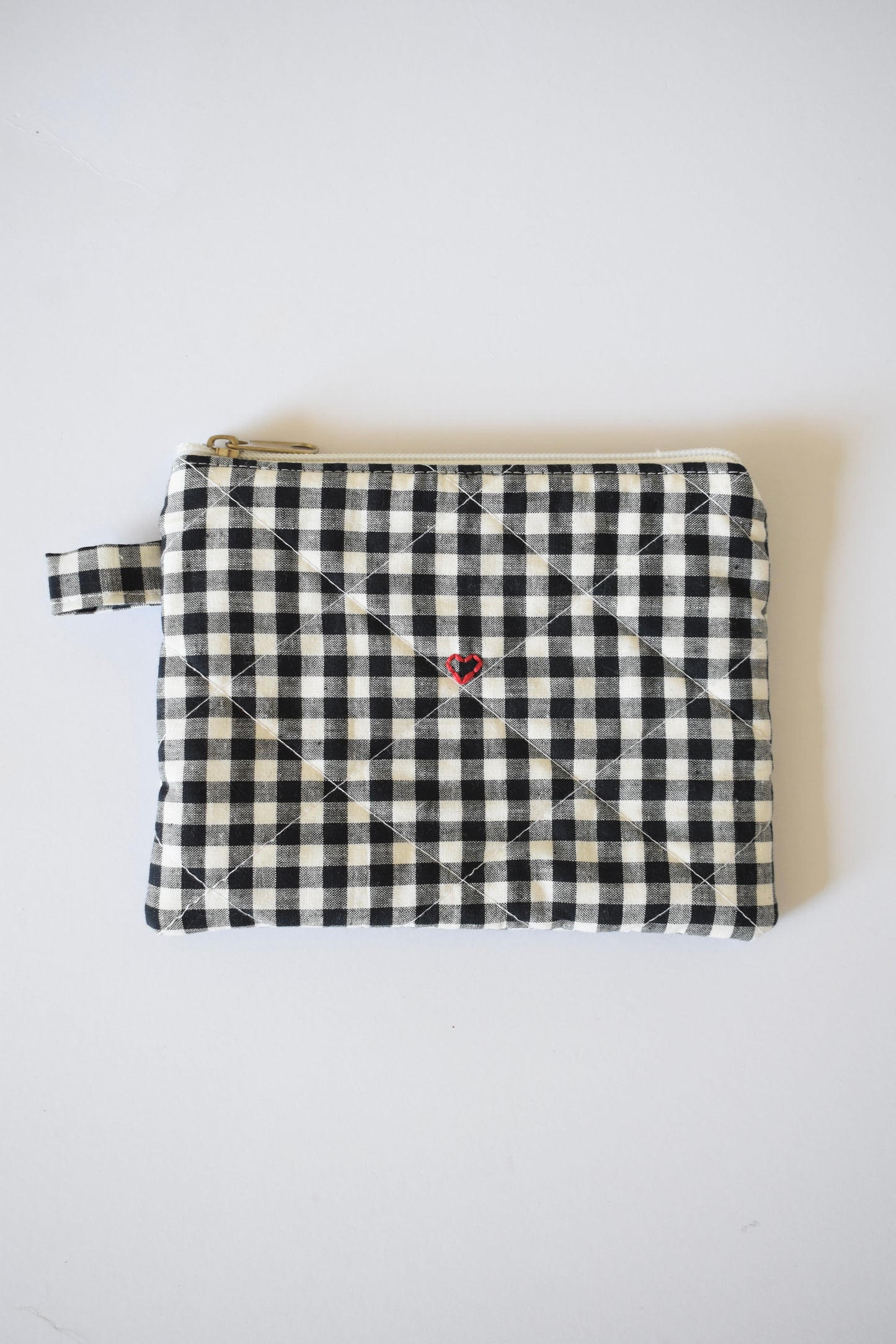 Gingham Carry Pouch