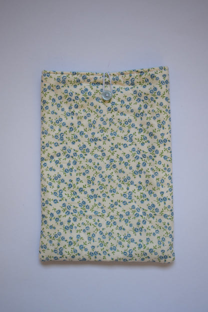 Iris Large Book Sleeve