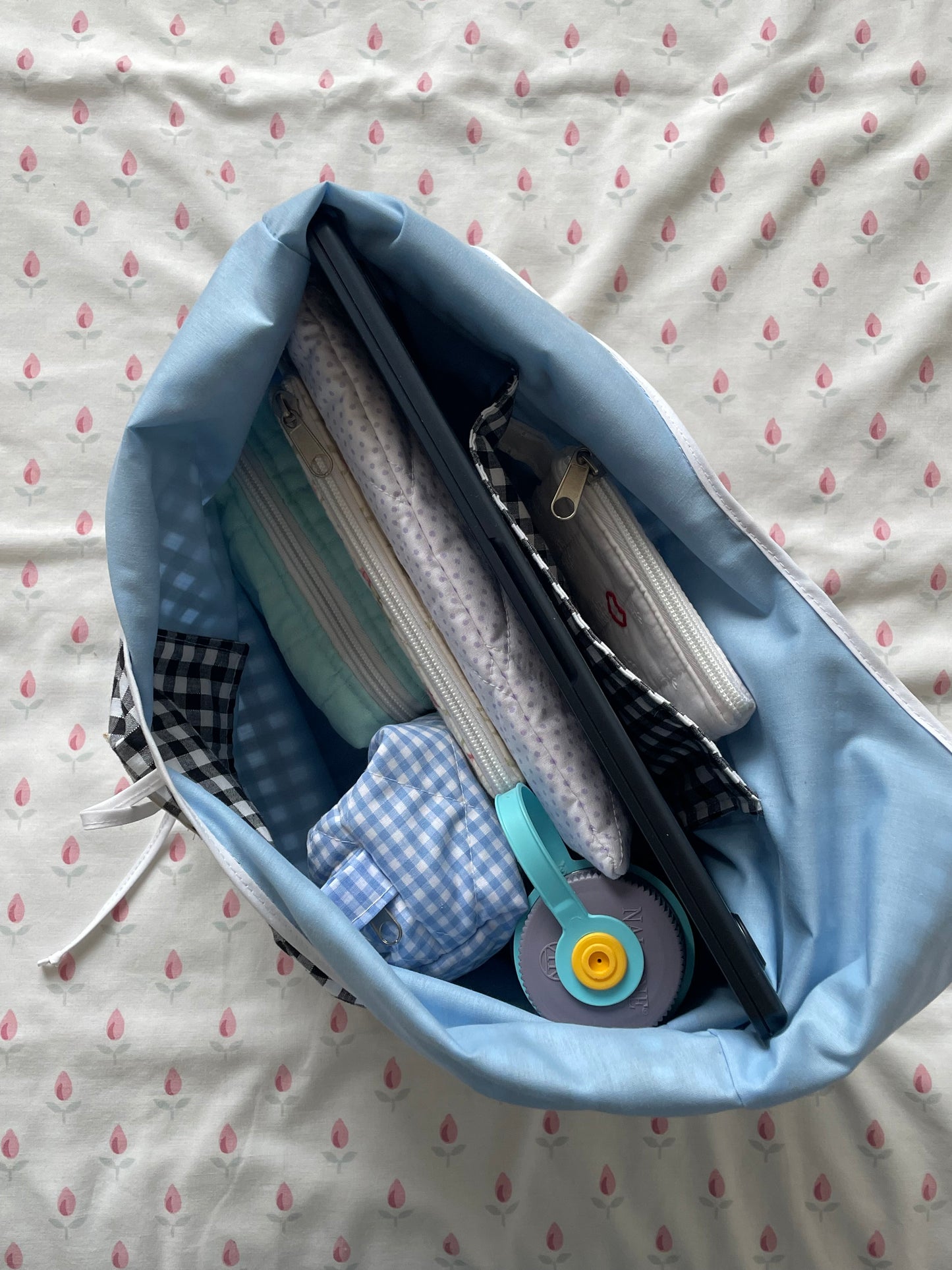 Gingham Slouchy Bag with Tie