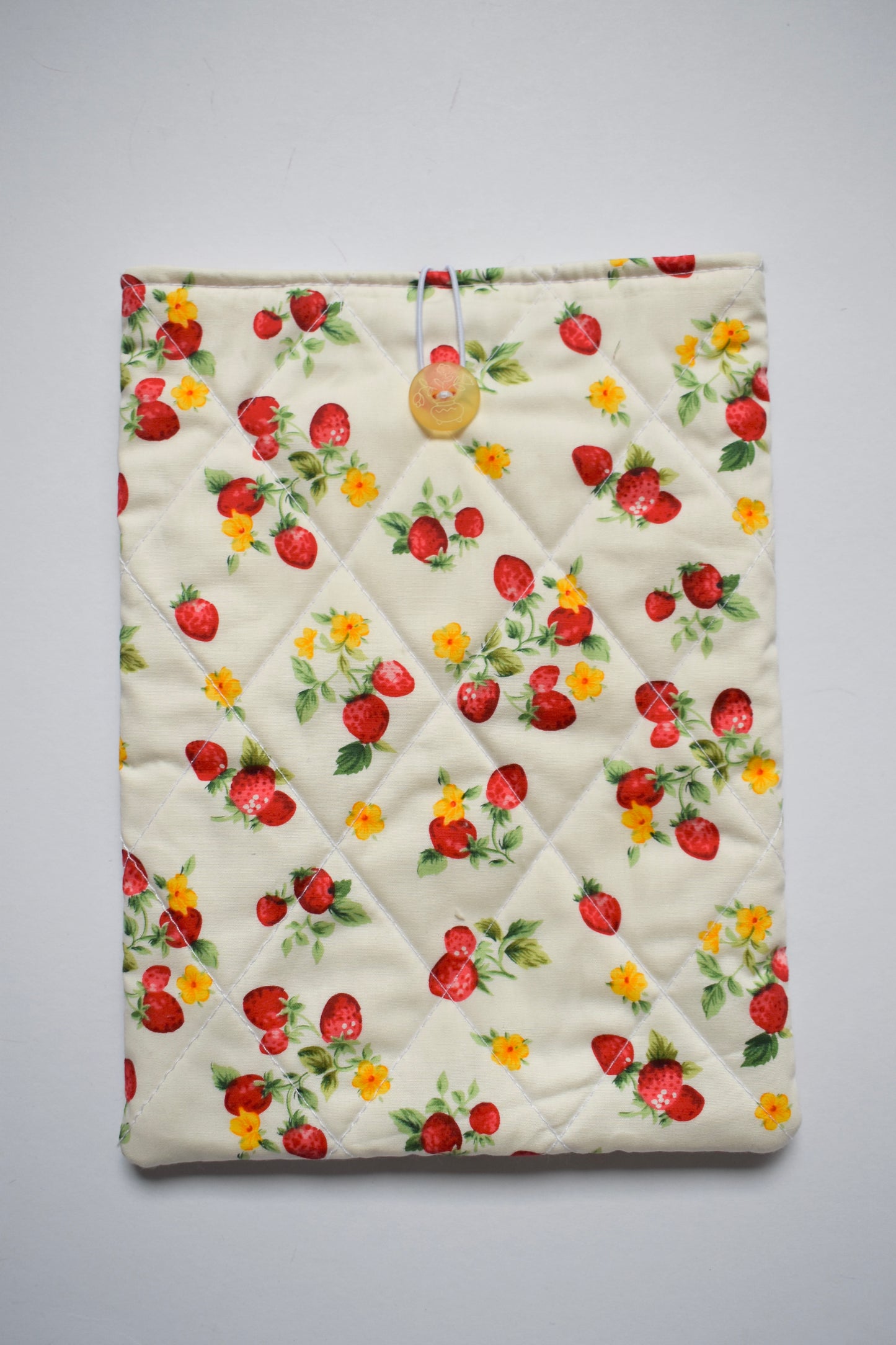 Berry Book Sleeve