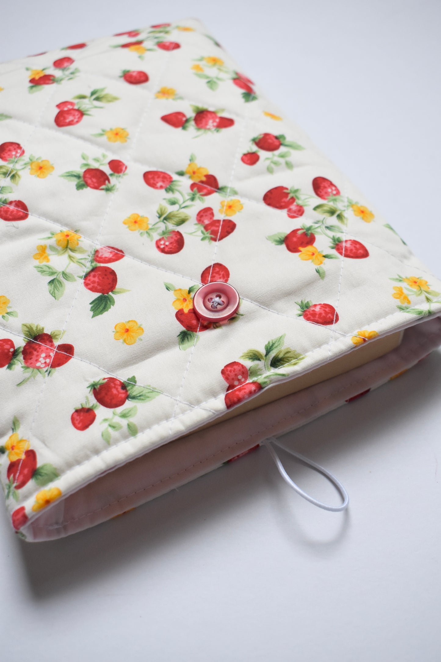Berry Book Sleeve