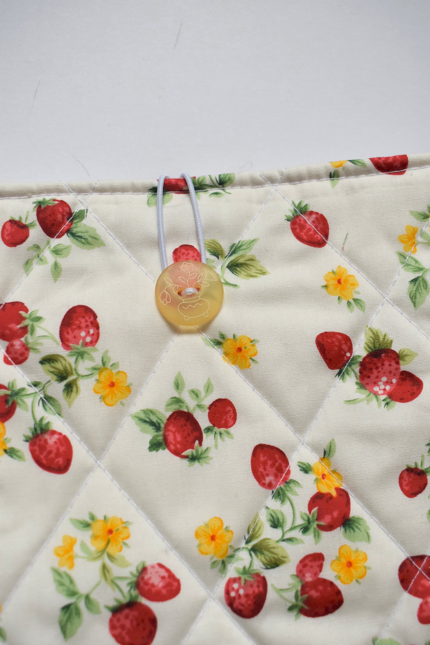 Berry Book Sleeve
