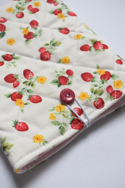 Berry E-Reader Sleeve