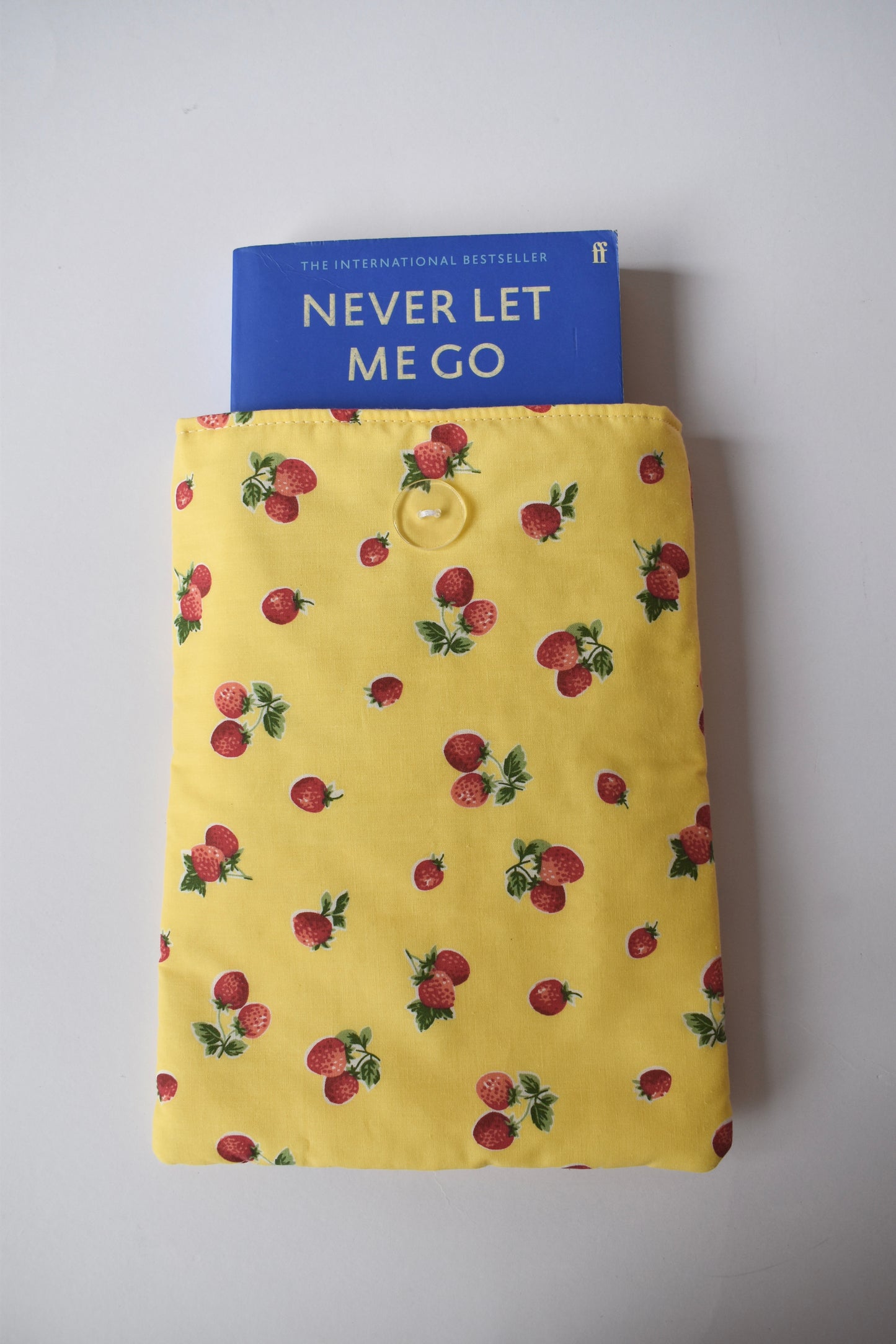 Berry Book Sleeve