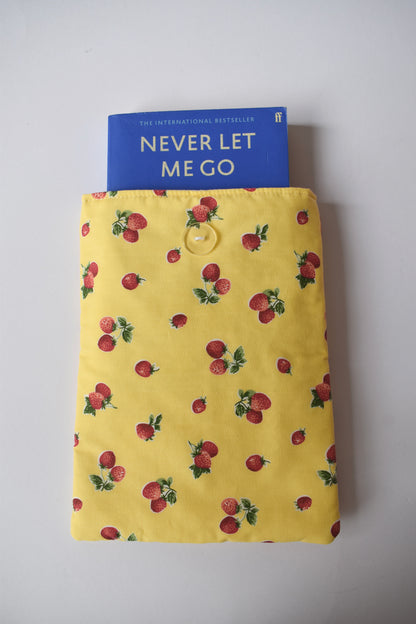 Berry Book Sleeve
