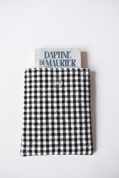 Gingham E-Reader Sleeve