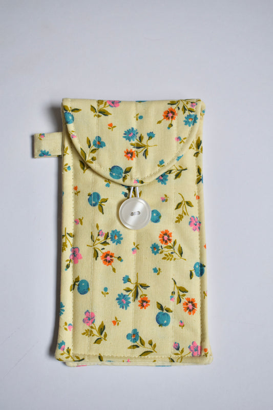 Garden Glasses Pouch