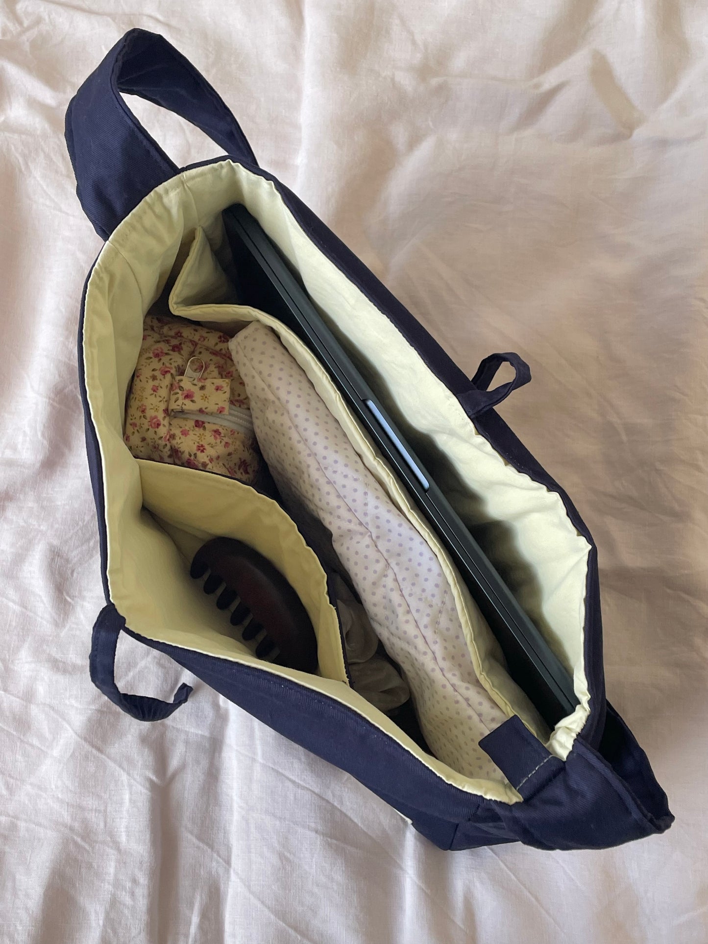 Navy Tote Bow Bag