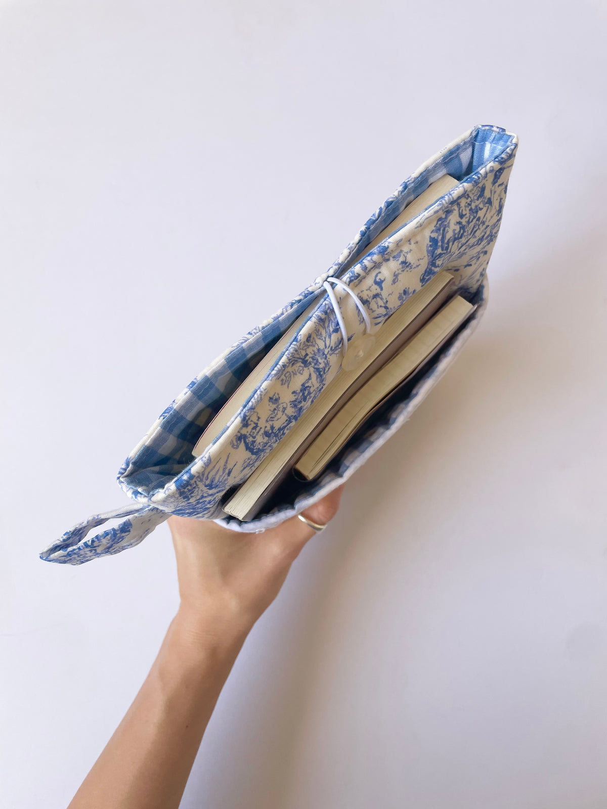 Toile De Jouy Book Sleeve with Pocket