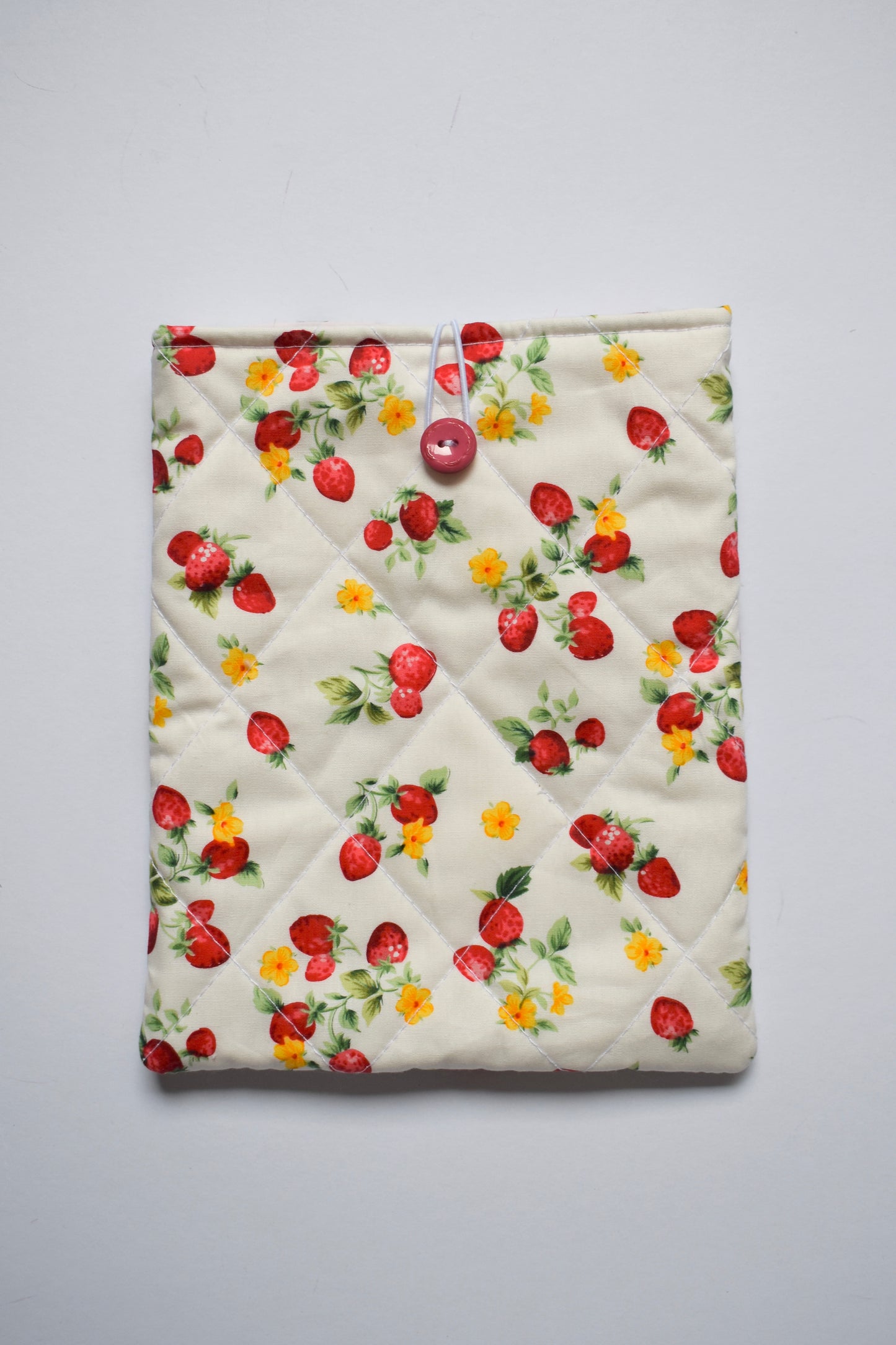 Berry E-Reader Sleeve